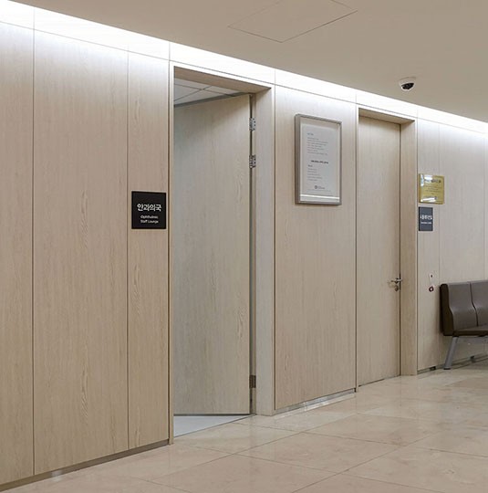 SPW27 Premium Wood Walnut in a real interior setting